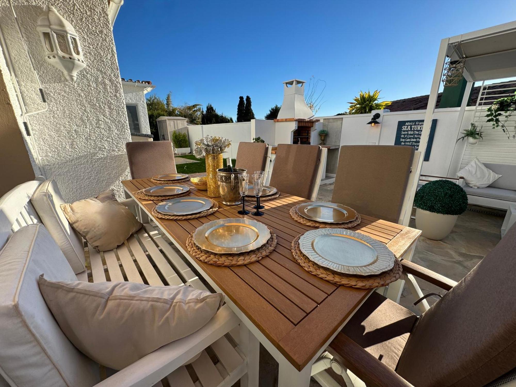 Villa Casacara Marbella Beachside Costabella -Spain Экстерьер фото