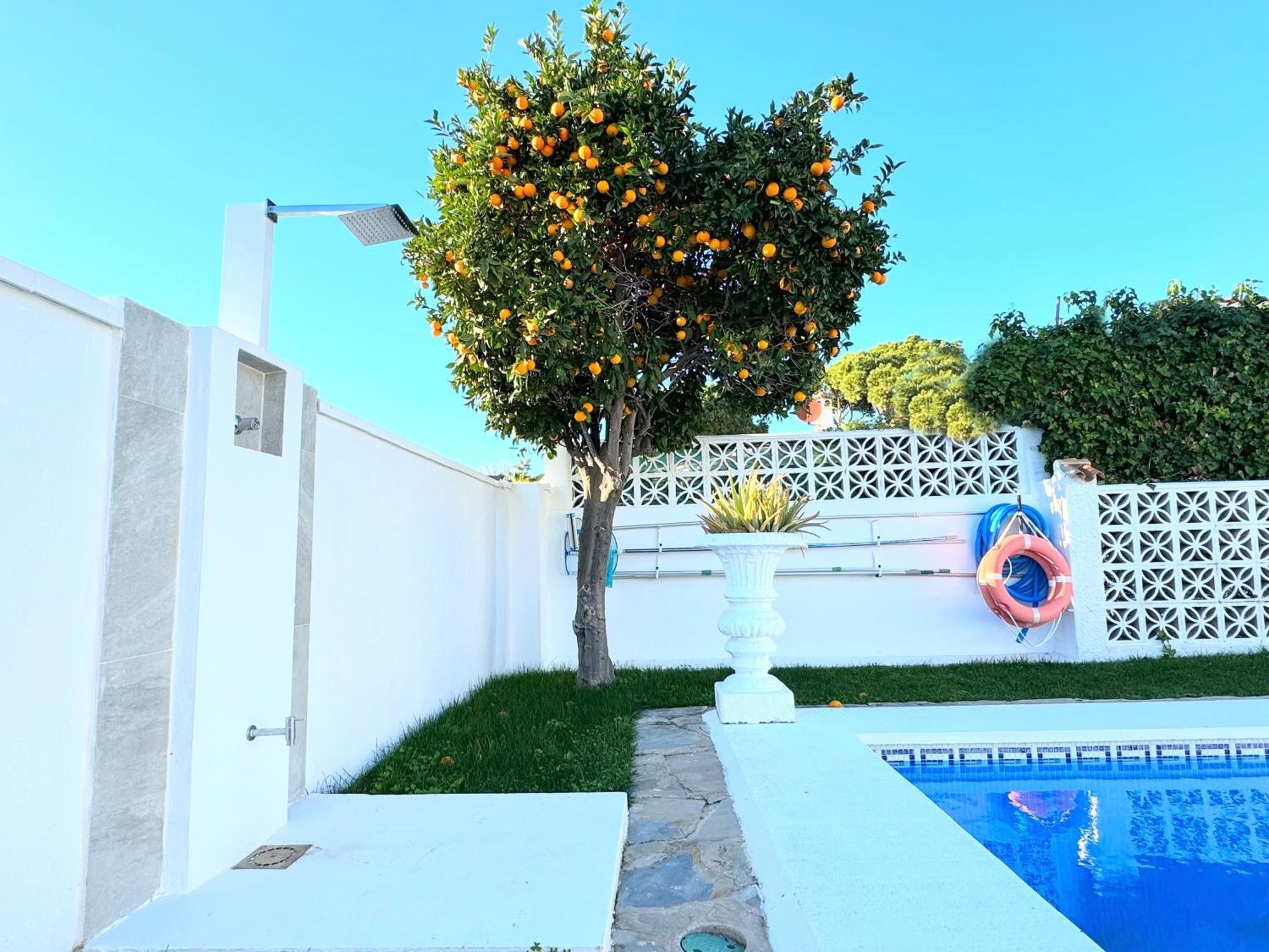 Villa Casacara Marbella Beachside Costabella -Spain Экстерьер фото