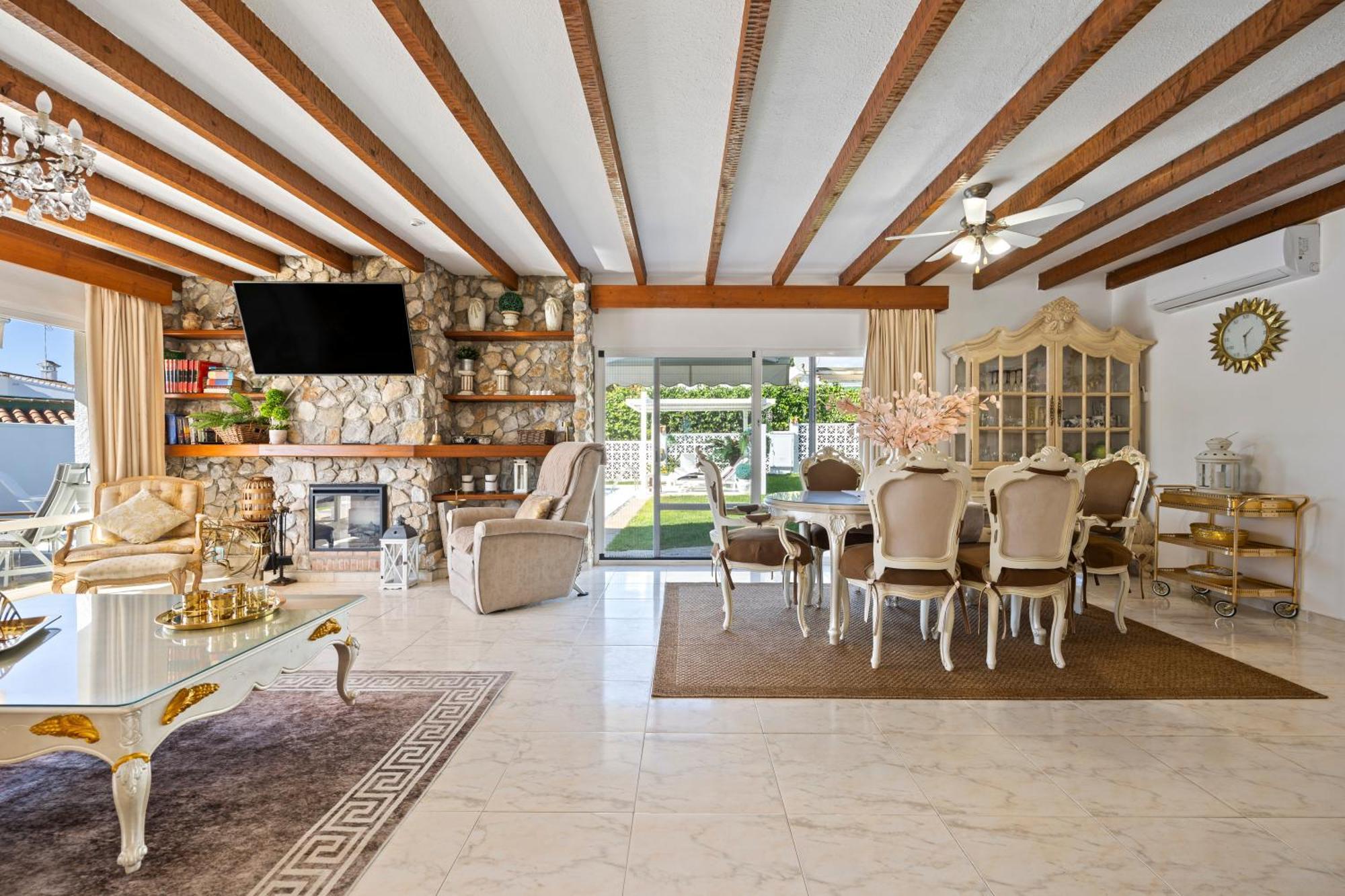 Villa Casacara Marbella Beachside Costabella -Spain Экстерьер фото