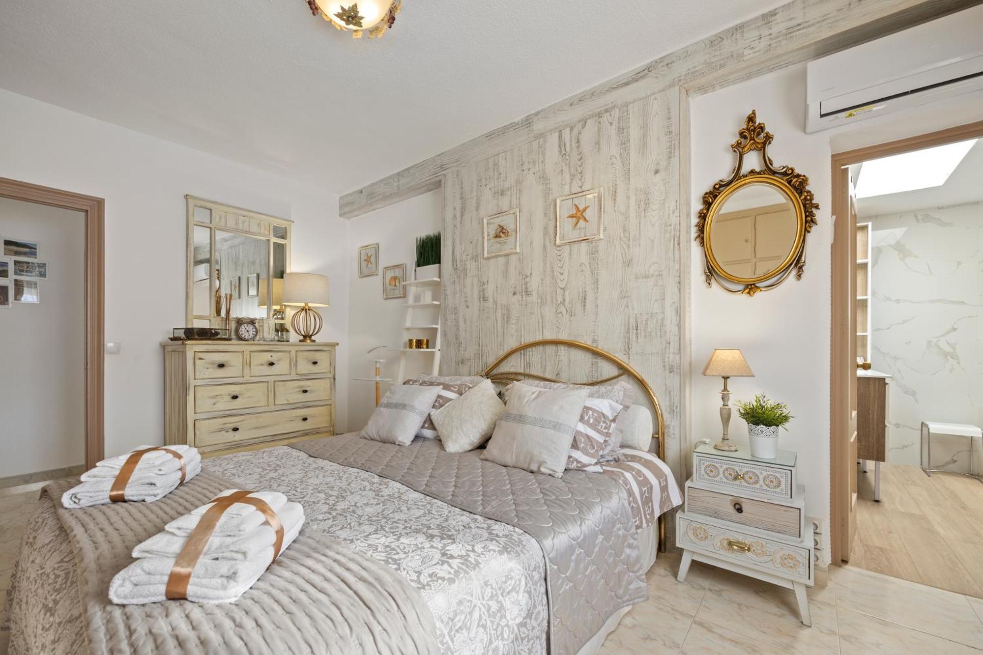 Villa Casacara Marbella Beachside Costabella -Spain Экстерьер фото