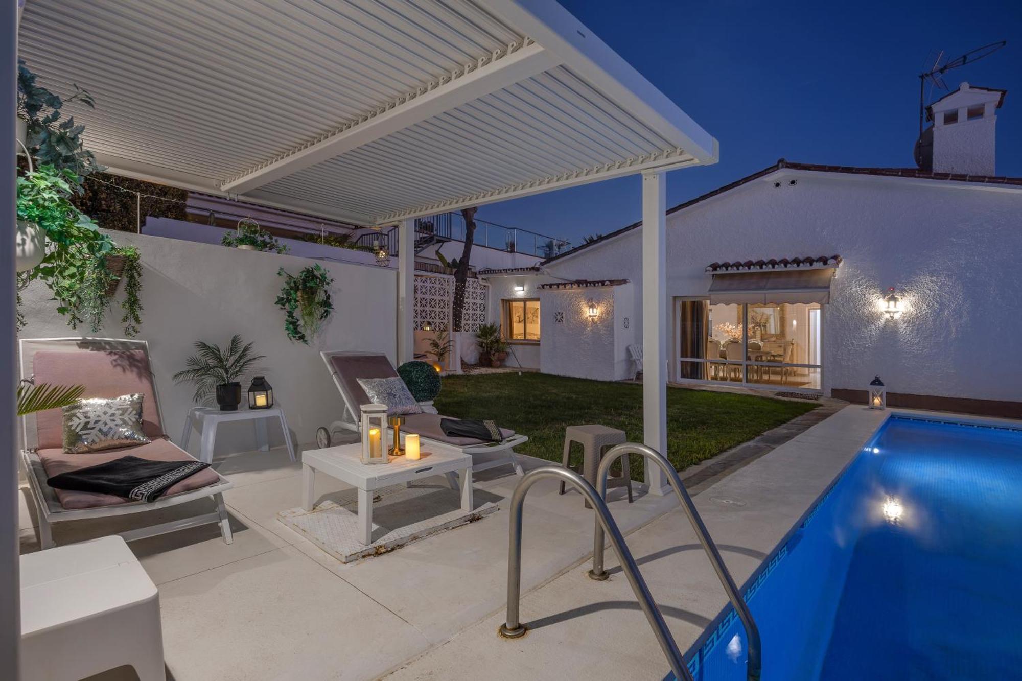 Villa Casacara Marbella Beachside Costabella -Spain Экстерьер фото