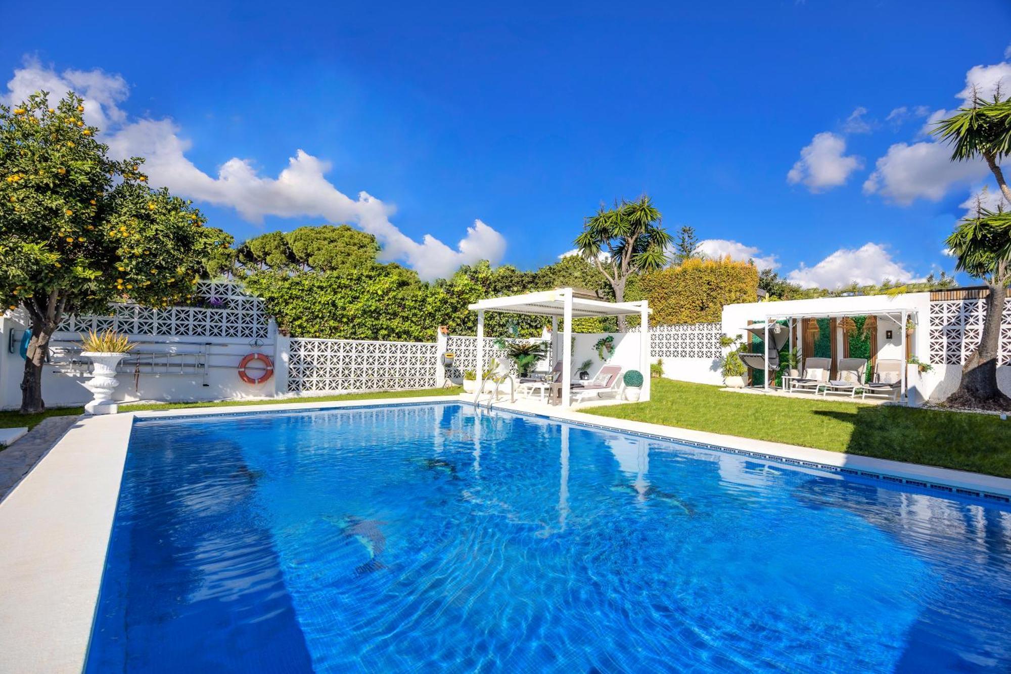 Villa Casacara Marbella Beachside Costabella -Spain Экстерьер фото